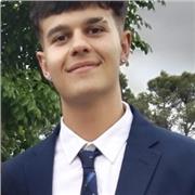 Graduado de Bachillerato de CCSS con media de 10 en el curso y 13,45 en la PAU
